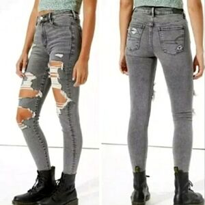 American Eagle Super High Rise Distressed Denim Jegging Size 4